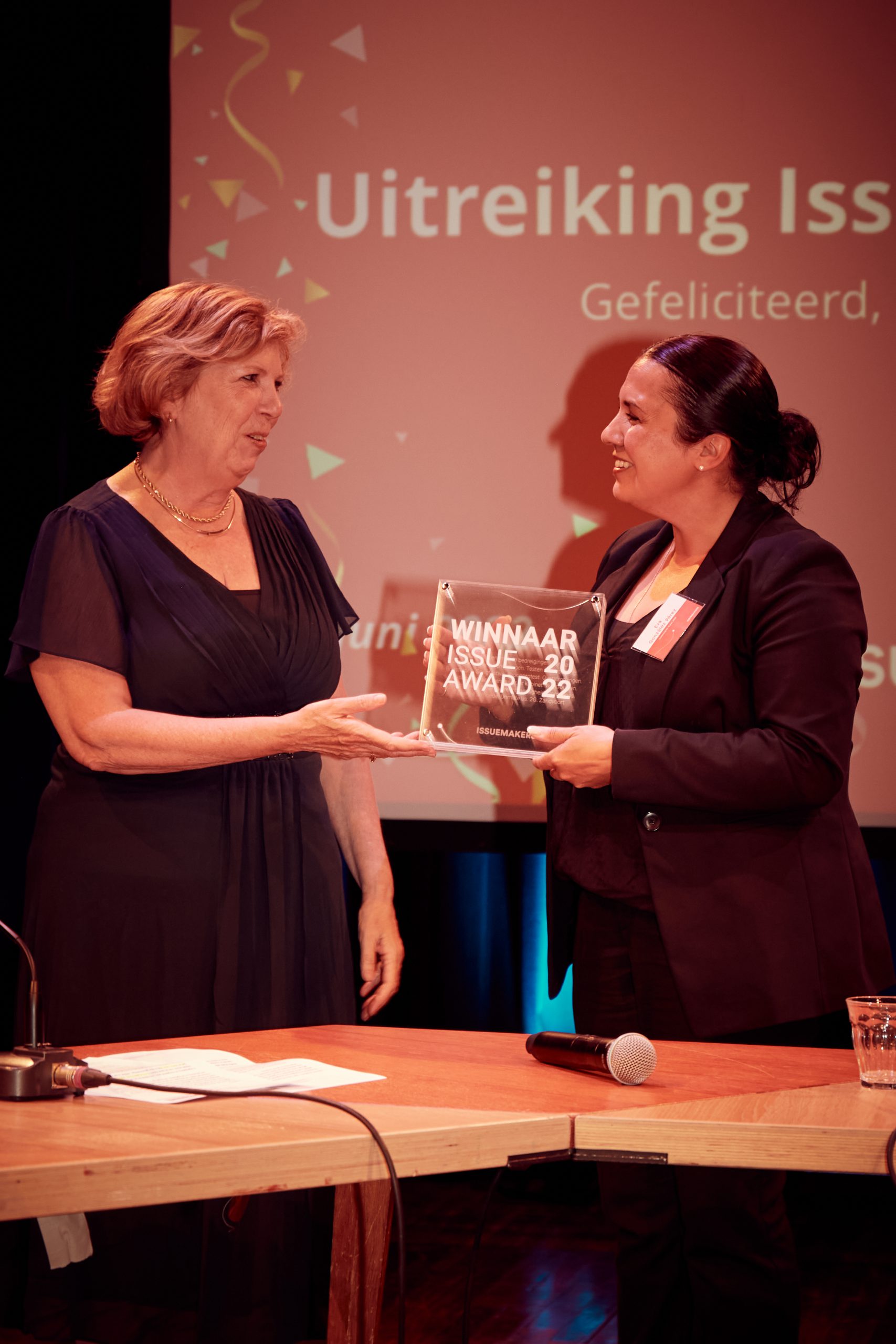 Issuemakers_2022_100